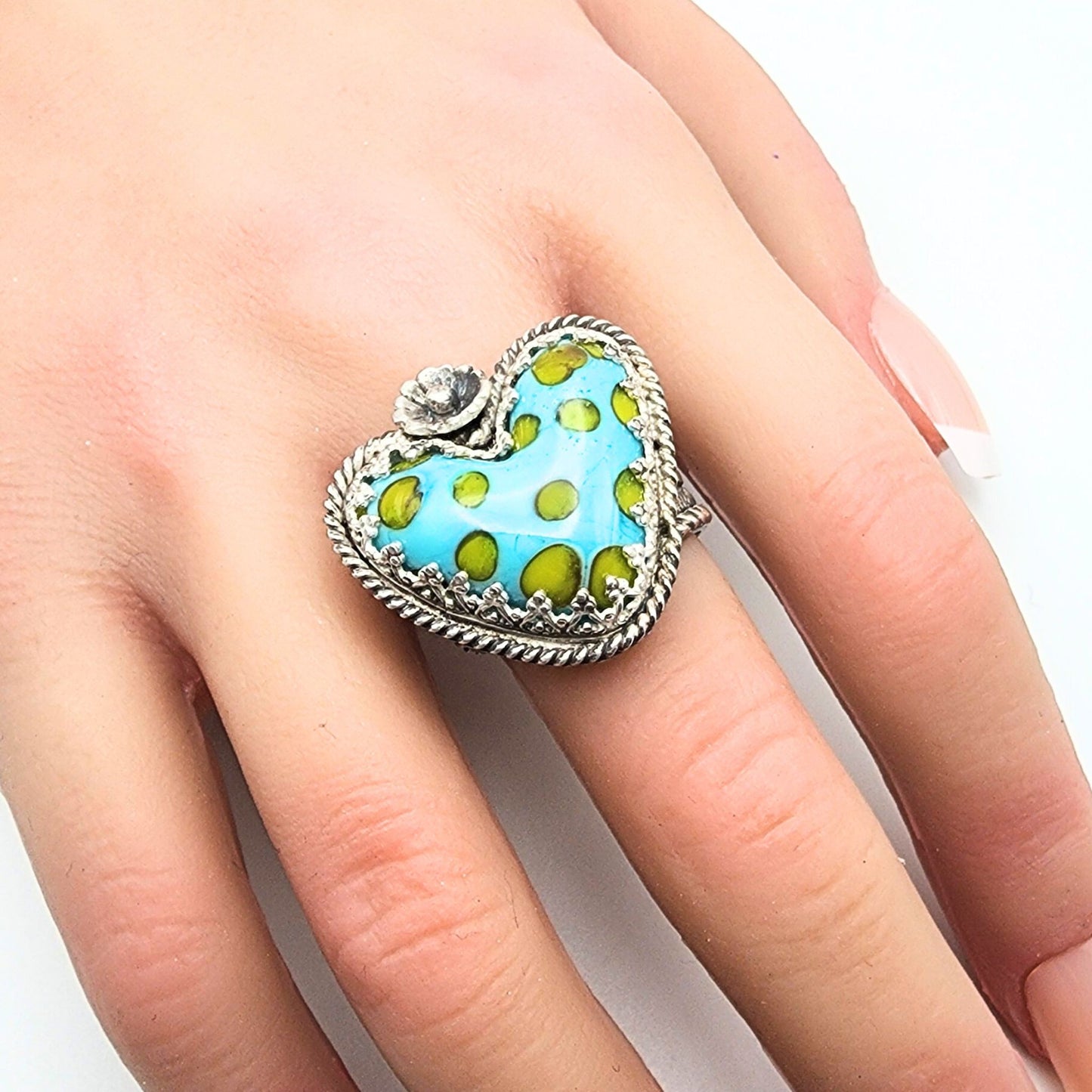 Adjustable Glass Heart Ring 1