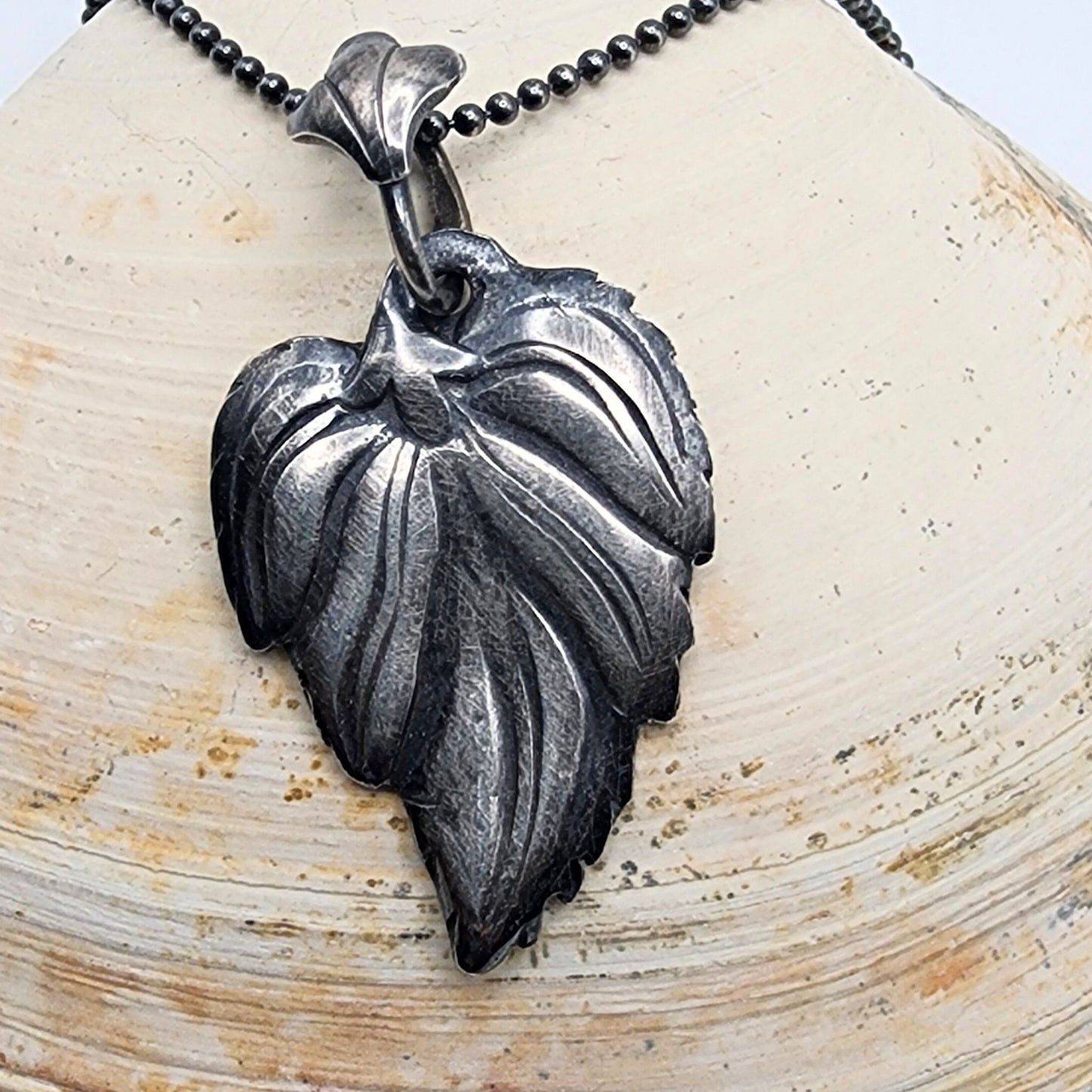 Simple Leaf Pendant