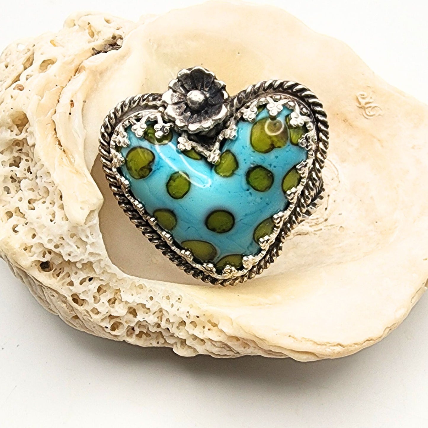 Adjustable Glass Heart Ring 1