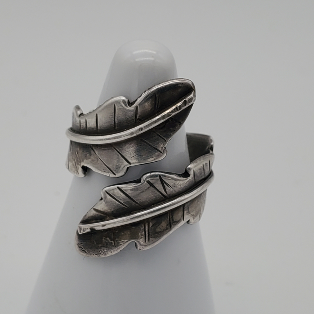 Feather Ring - Adjustable