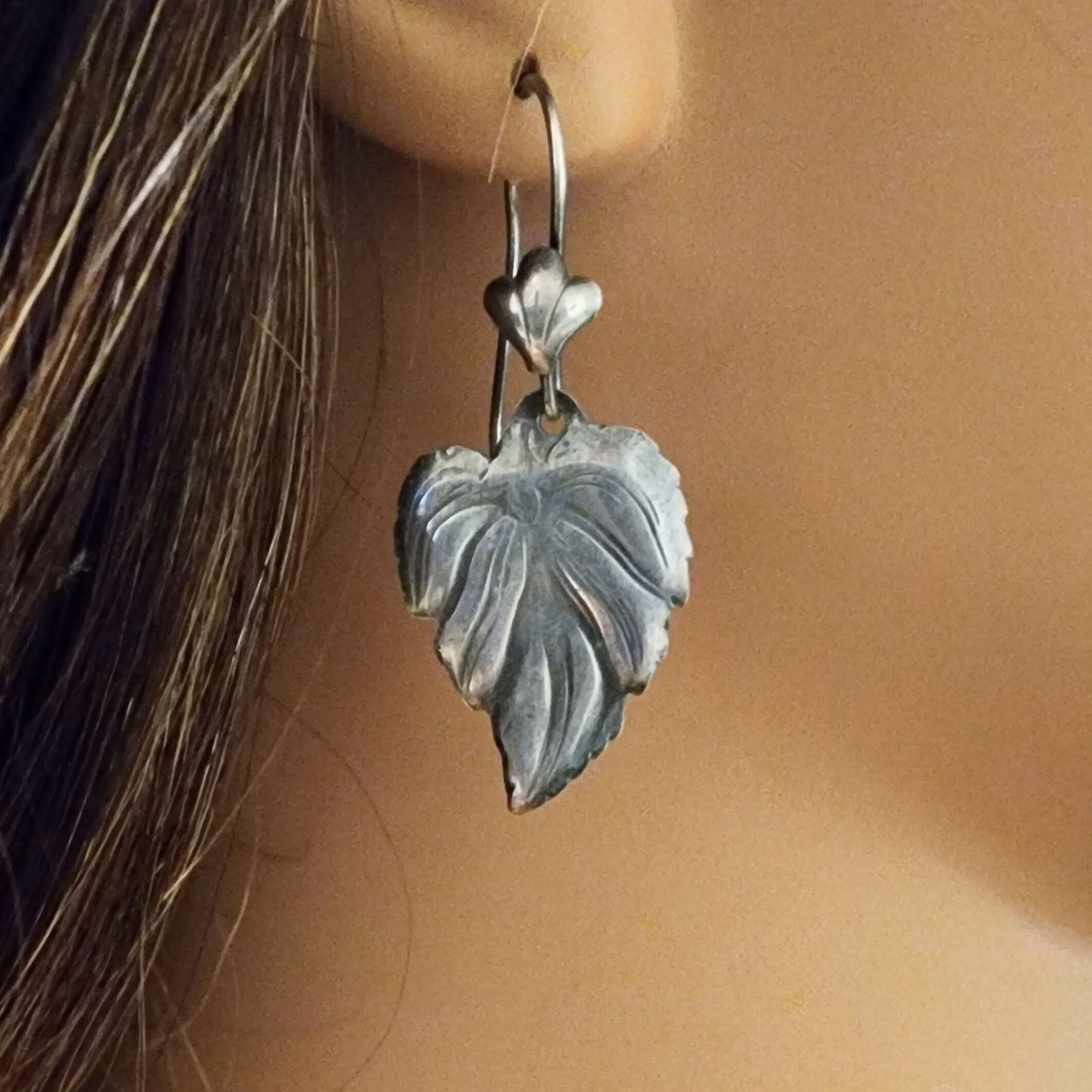 Simple Leaf Earrings