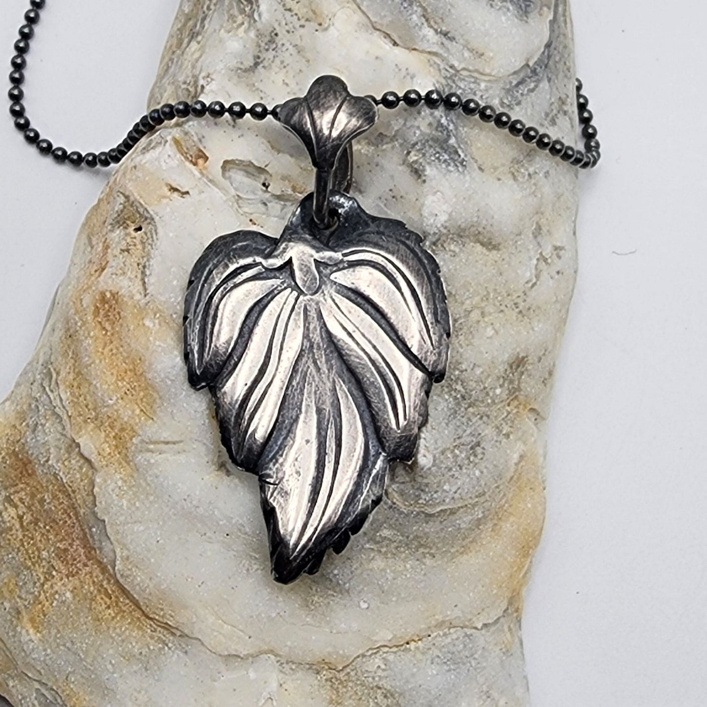 Simple Leaf Pendant