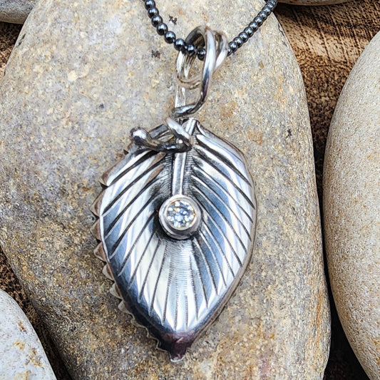 Tropical Palm Necklace